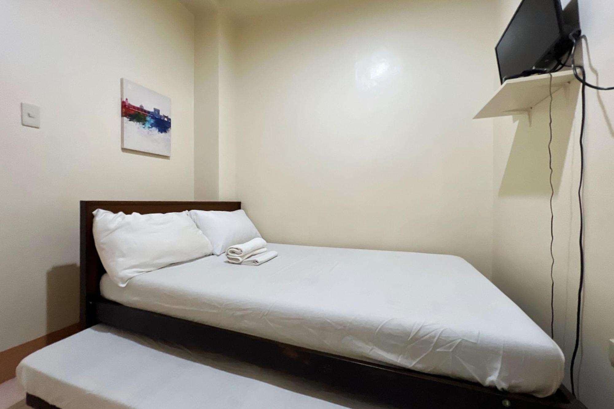 Sta Rosa Inn Iloilo Powered By Cocotel Chambre photo